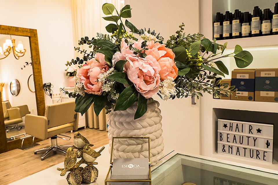 Esencia Biopeluqueria, salón de belleza, peluquera